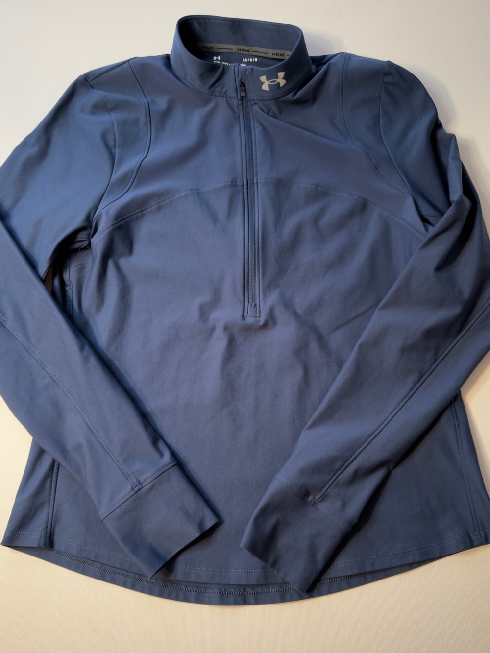 EUC Women's Under Armour Navy  Performance Heat-Gear Running Pullover Size L